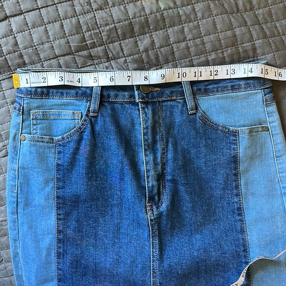 🍓Just Black two tone panel denim stretchy raw edge skirt Large - Picture 8 of 9